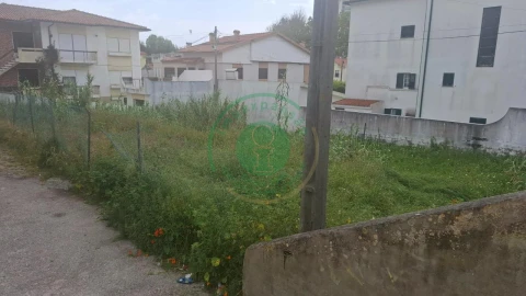 Terreno para Venda em Buarcos