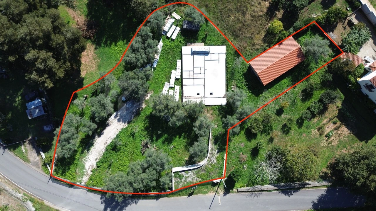 Moradia T3 para Venda em Vilar de Mouros Foto 2