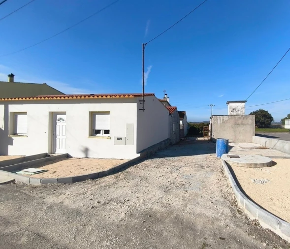 Moradia T2 para Venda em Lavos Foto 14