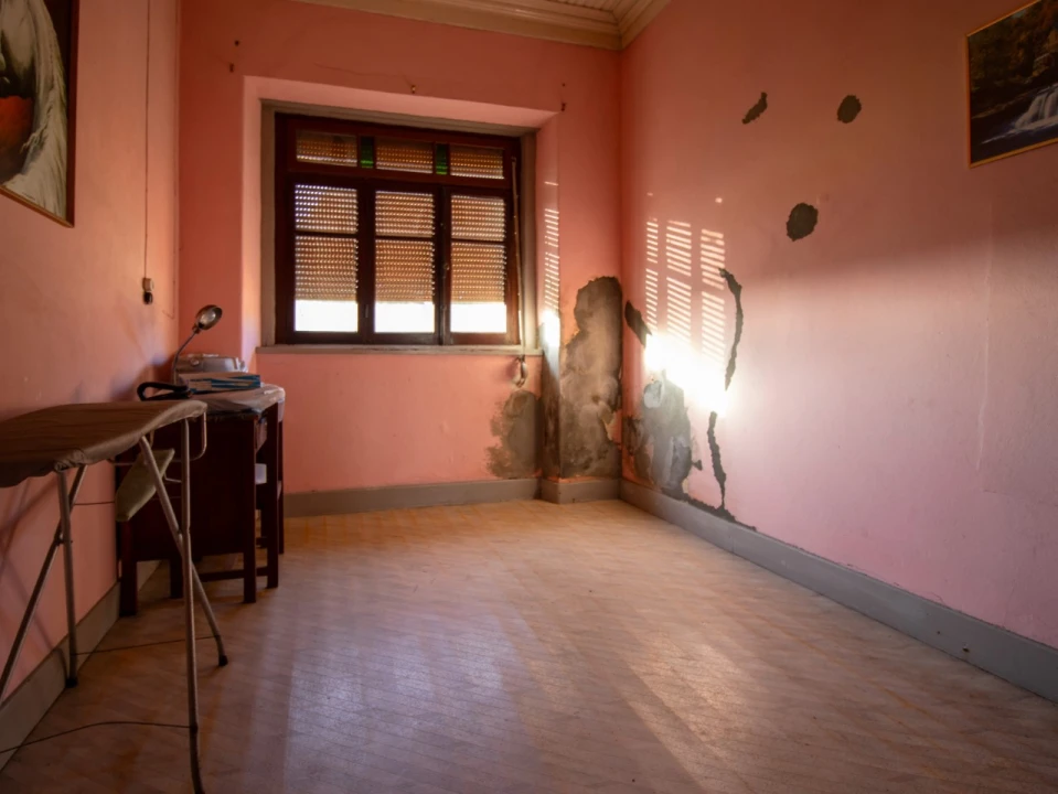 Moradia T4 para Venda em Arazede Foto 5