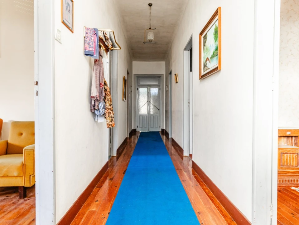 Moradia T4 para Venda em Arazede Foto 14