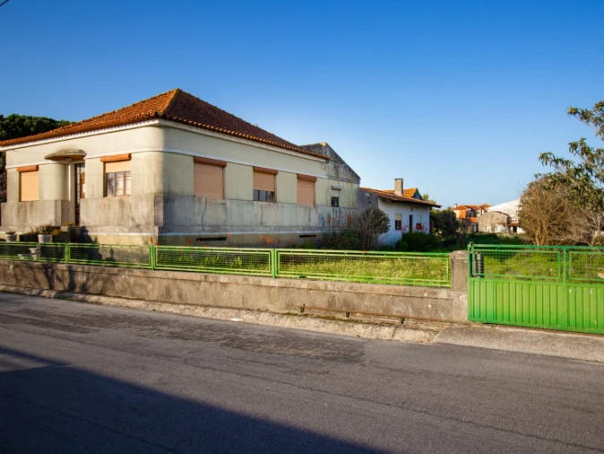 Moradia T4 para Venda em Arazede Foto 2