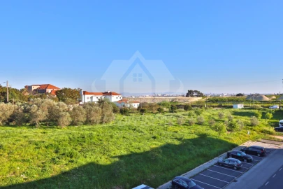 Apartamento T4 para Venda em Camarate, Unhos e Apelação