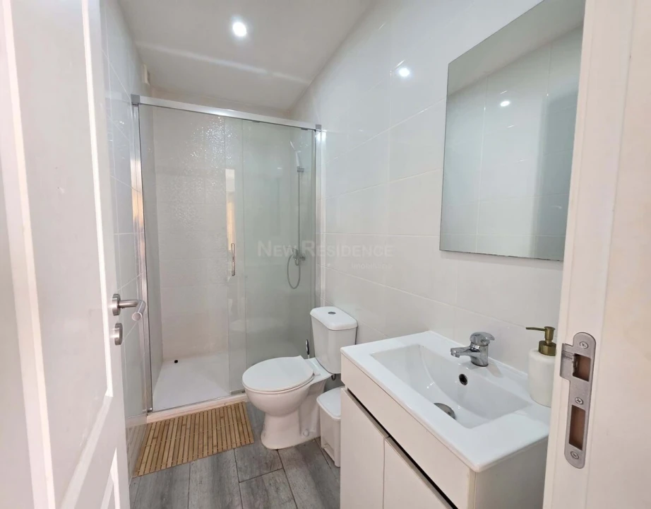 Loja para Venda em Albufeira e Olhos de Água Foto 8