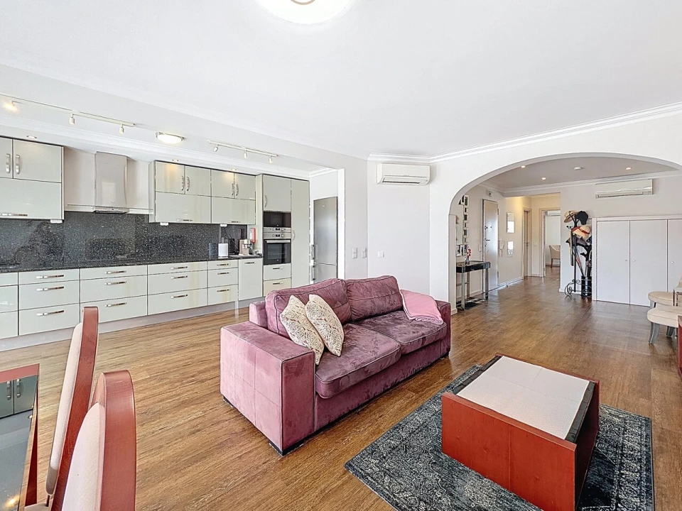 Apartamento T2 para Venda em Portimão Foto 5