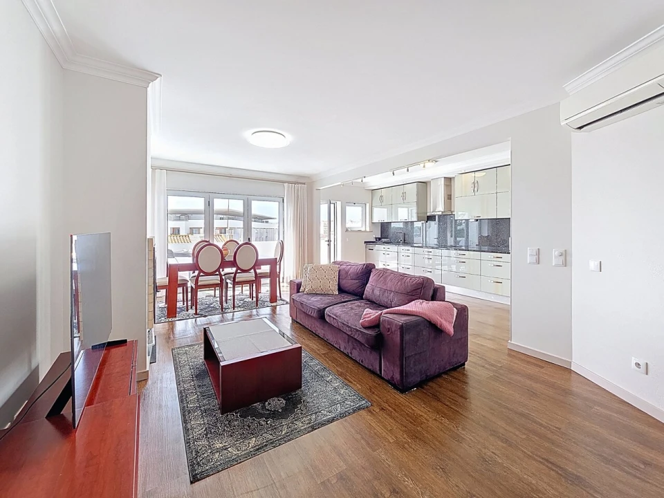 Apartamento T2 para Venda em Portimão Foto 7