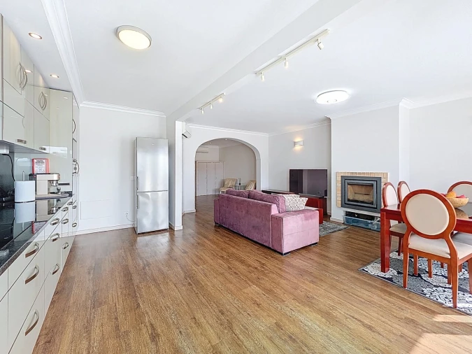 Apartamento T2 para Venda em Portimão Foto 6