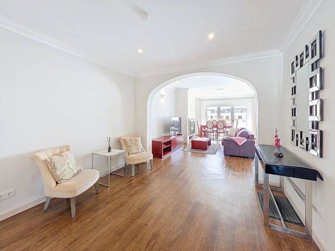 Apartamento T2 para Venda em Portimão Foto 2