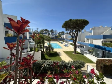 Apartamento T3 para Venda em Quarteira