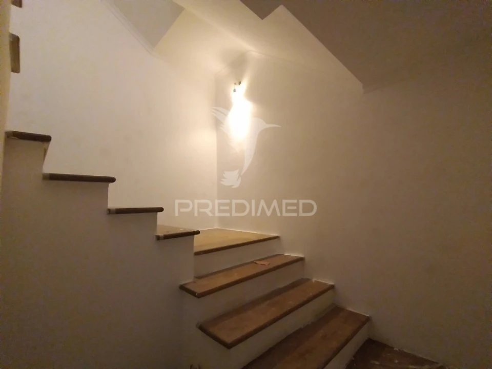 Moradia T7 para Venda em Rio de Mouro Foto 17