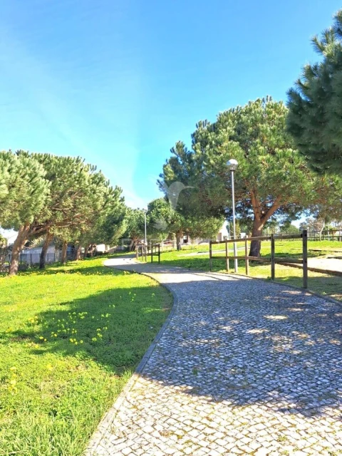 Moradia T4 para Venda em Sesimbra (Castelo)