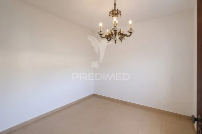 Moradia T4 para Venda em Sesimbra (Castelo)