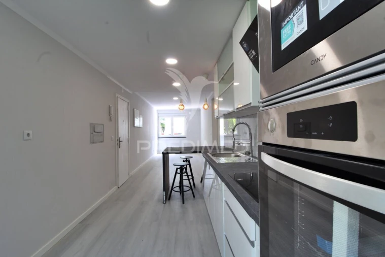 Apartamento T2 para Venda em Benfica Foto 21