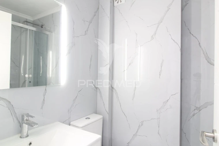 Apartamento T2 para Venda em Benfica Foto 22