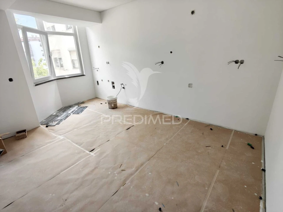 Apartamento T2 para Venda em Corroios Foto 10