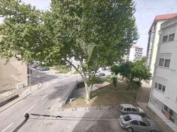 Apartamento T2 para Venda em Corroios