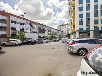 Apartamento T2 para Venda em Corroios