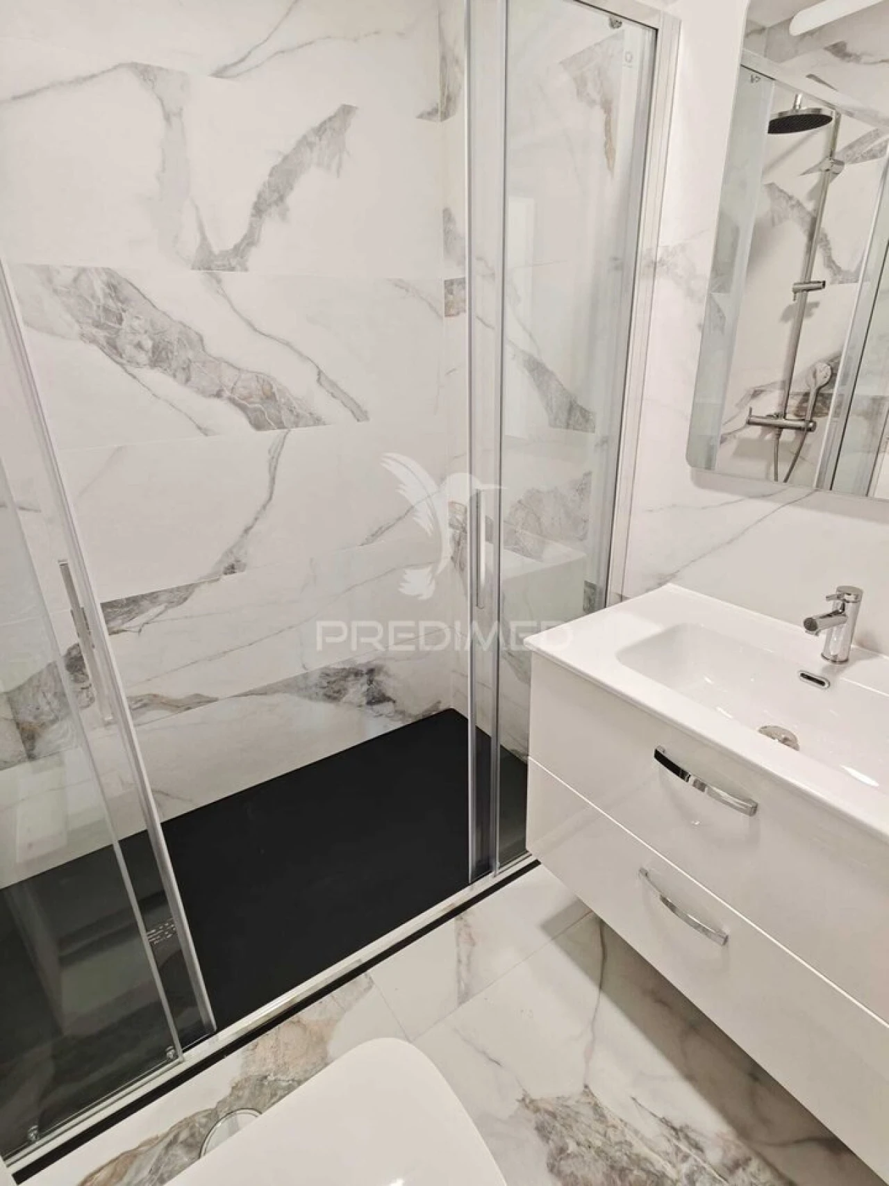 Apartamento T2 para Venda em Corroios Foto 9