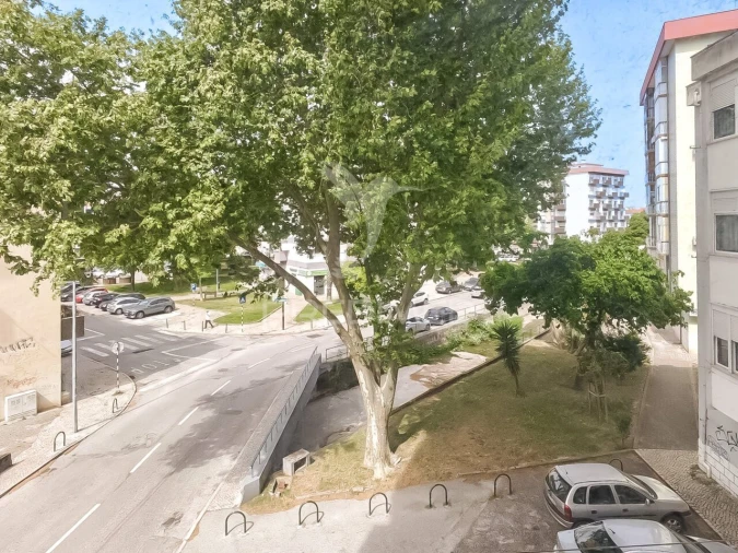 Apartamento T2 para Venda em Corroios Foto 21