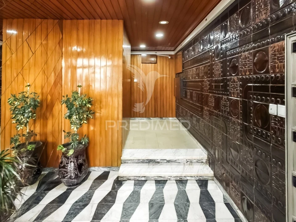 Apartamento T2 para Venda em Corroios Foto 9