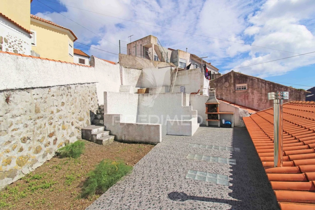 Moradia T2 para Venda em Angra (Santa Luzia) Foto 26