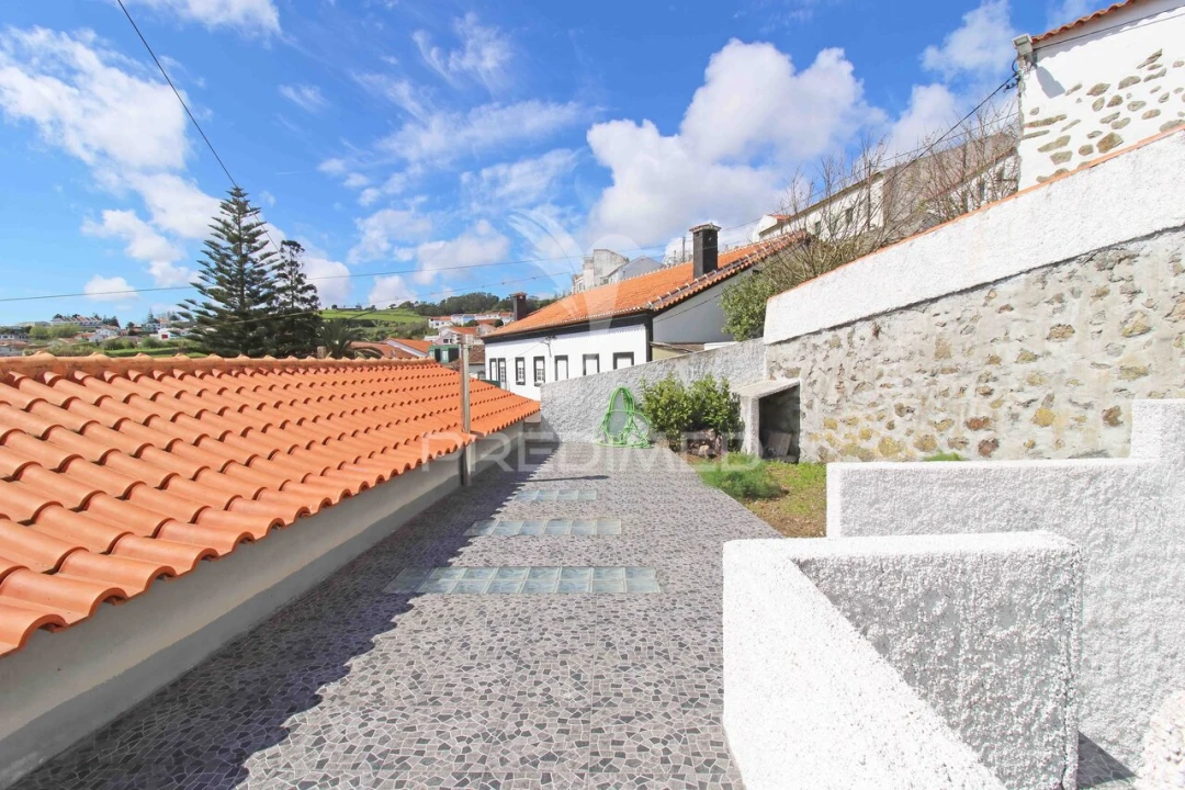 Moradia T2 para Venda em Angra (Santa Luzia) Foto 25