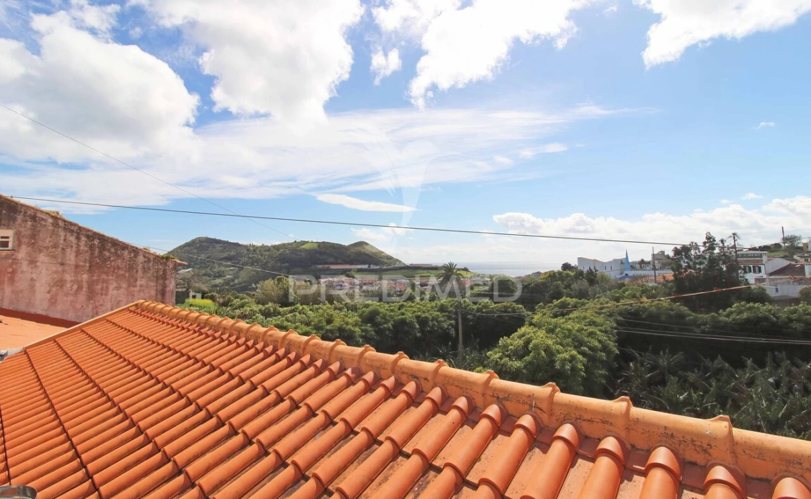 Moradia T2 para Venda em Angra (Santa Luzia) Foto 30