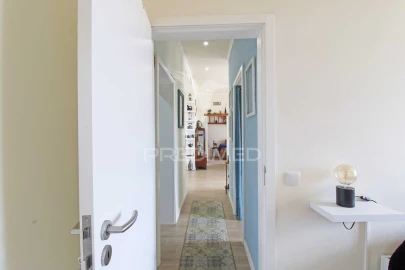 Moradia T2 para Venda em Angra (Santa Luzia)