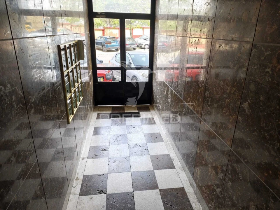 Apartamento T2 para Venda em Laranjeiro e Feijó Foto 27