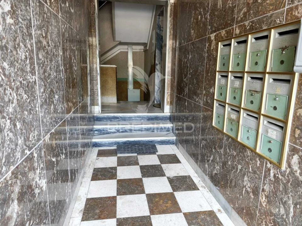 Apartamento T2 para Venda em Laranjeiro e Feijó Foto 26