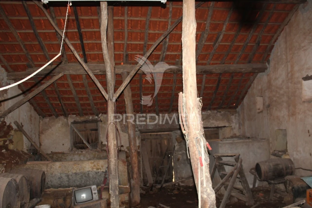 Moradia T4 para Venda em Pussos São Pedro Foto 28