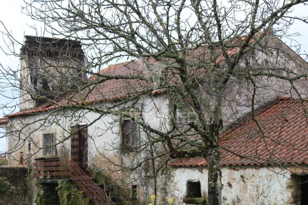 Moradia T4 para Venda em Pussos São Pedro Foto 36