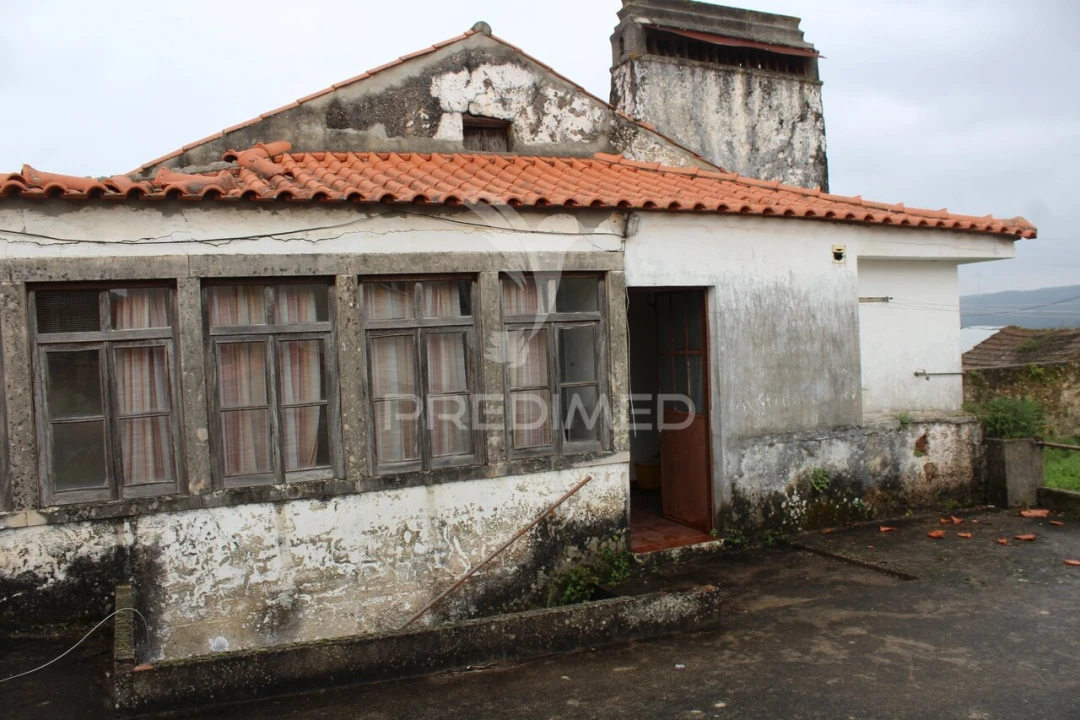 Moradia T4 para Venda em Pussos São Pedro Foto 6