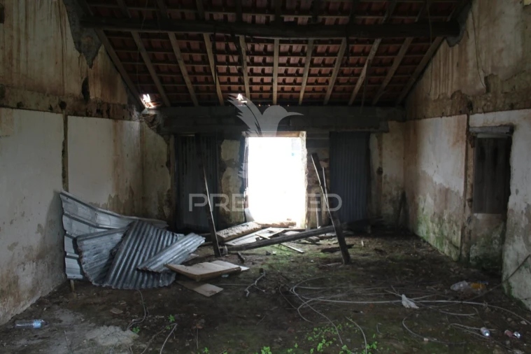 Moradia T4 para Venda em Pussos São Pedro Foto 25