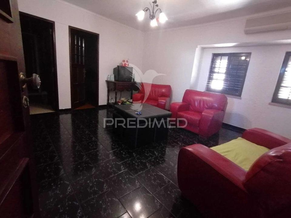 Moradia T3 para Venda em Sé e São Lourenço Foto 3