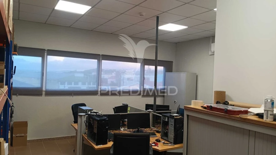 Armazém para Arrendamento em Almargem do Bispo, Pêro Pinheiro e Montelavar Foto 6