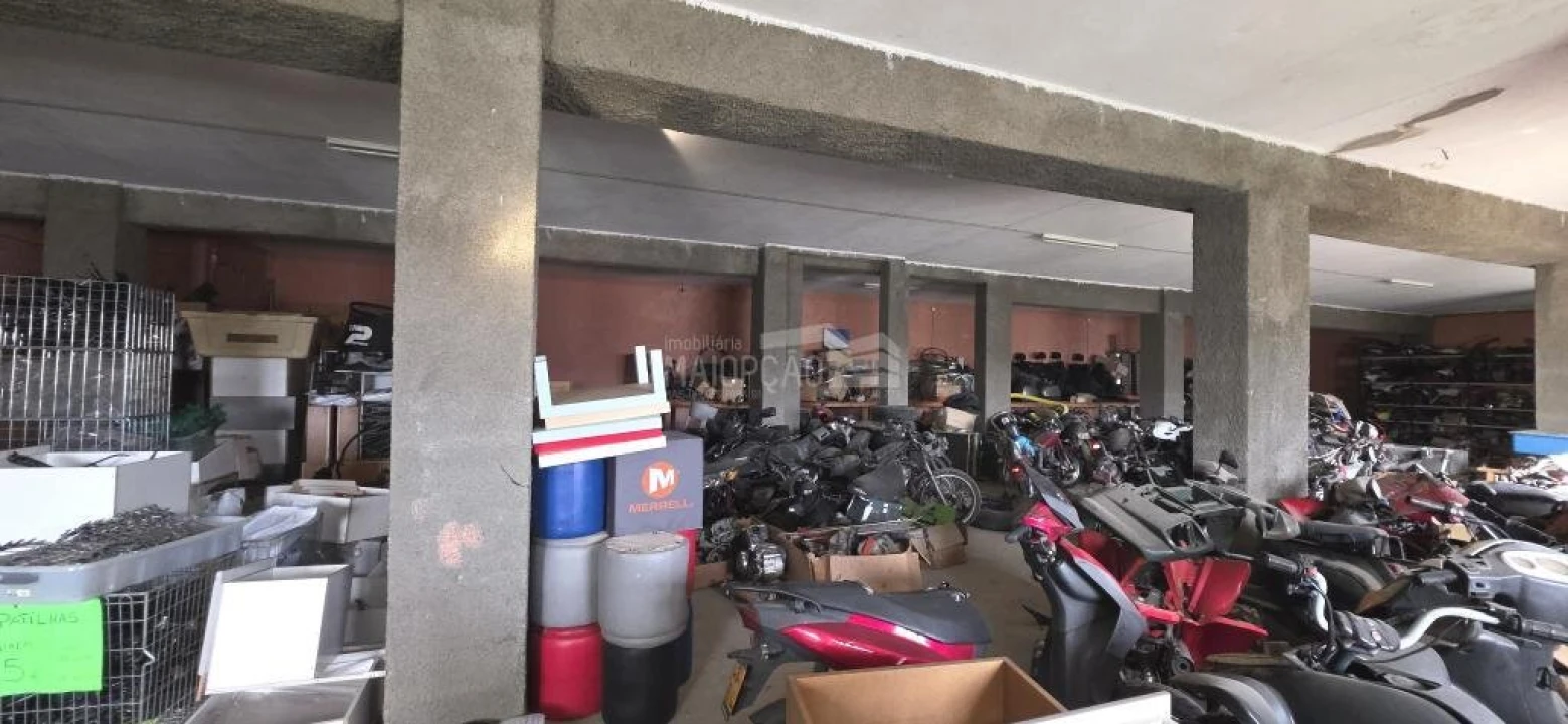 Armazém para Venda em Sé, Santa Maria e Meixedo Foto 8