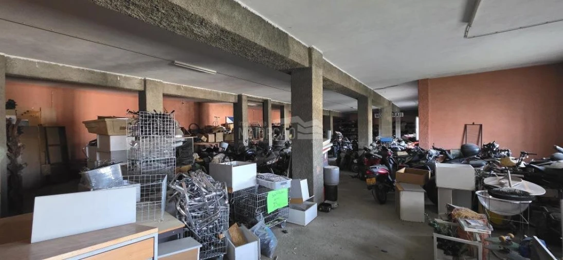 Armazém para Venda em Sé, Santa Maria e Meixedo Foto 2