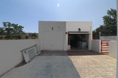 Moradia T3 para Venda em Bacelo e Senhora da Saúde