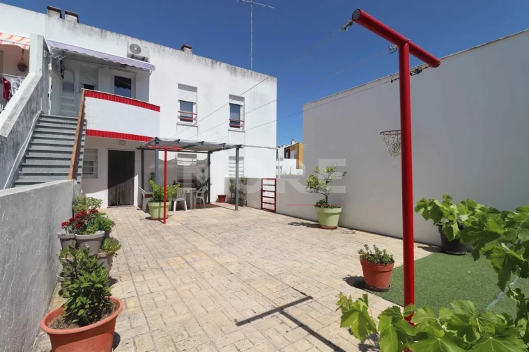 Moradia T3 para Venda em Bacelo e Senhora da Saúde Foto 17
