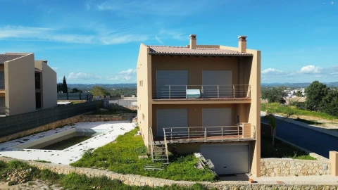 Moradia T4 para Venda em Algoz e Tunes