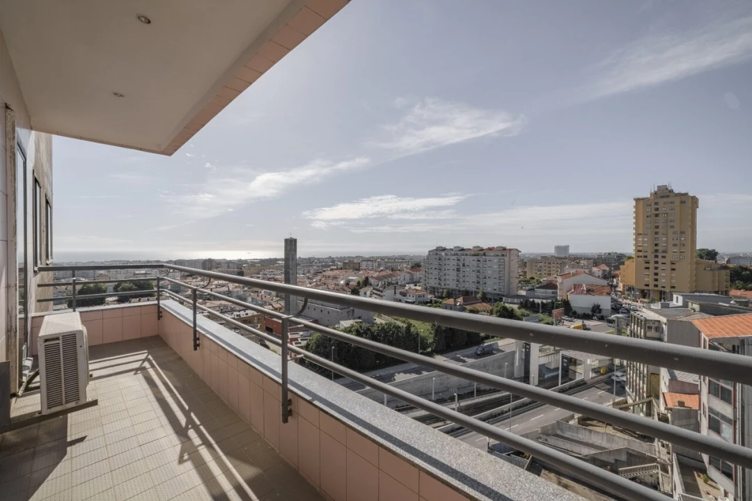 Apartamento T4 para Venda em Mafamude e Vilar do Paraíso Foto 26