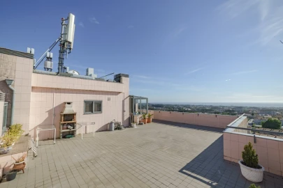 Apartamento T4 para Venda em Mafamude e Vilar do Paraíso