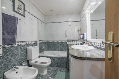 Apartamento T4 para Venda em Mafamude e Vilar do Paraíso