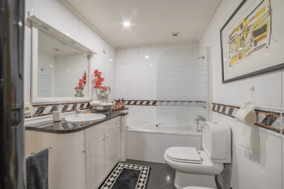 Apartamento T4 para Venda em Mafamude e Vilar do Paraíso