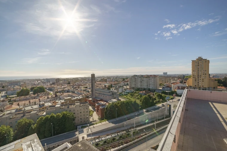 Apartamento T4 para Venda em Mafamude e Vilar do Paraíso Foto 3