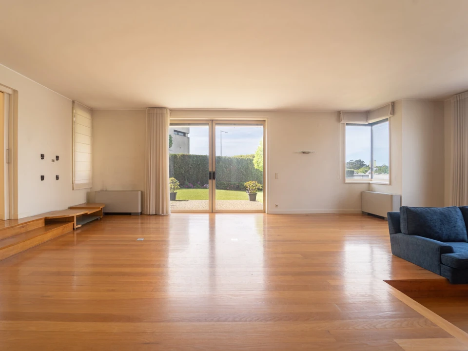 Moradia T4 para Venda em Aldoar, Foz do Douro e Nevogilde Foto 2