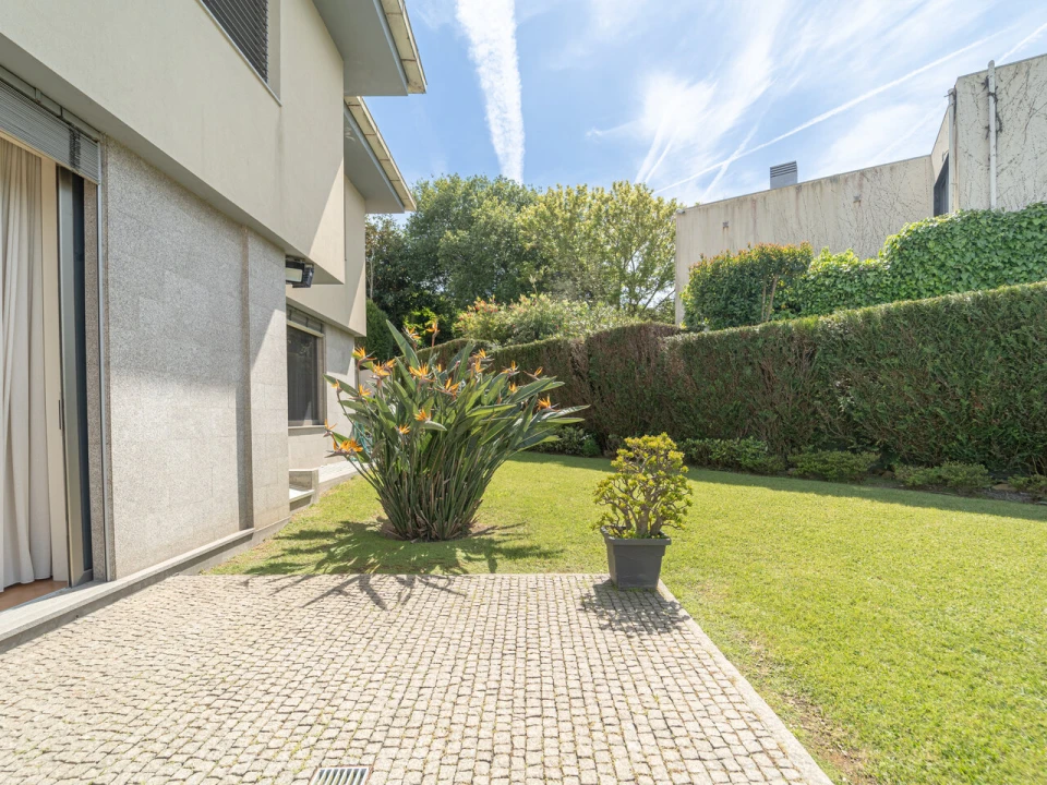 Moradia T4 para Venda em Aldoar, Foz do Douro e Nevogilde Foto 47