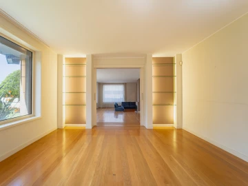 Moradia T4 para Venda em Aldoar, Foz do Douro e Nevogilde