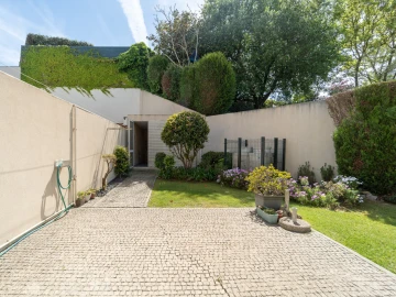 Moradia T4 para Venda em Aldoar, Foz do Douro e Nevogilde